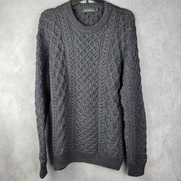 IRELAND’S EYE VIRGIN WOOL NAVY CABLE KNIT SWEATER Size L - Picture 1 of 13